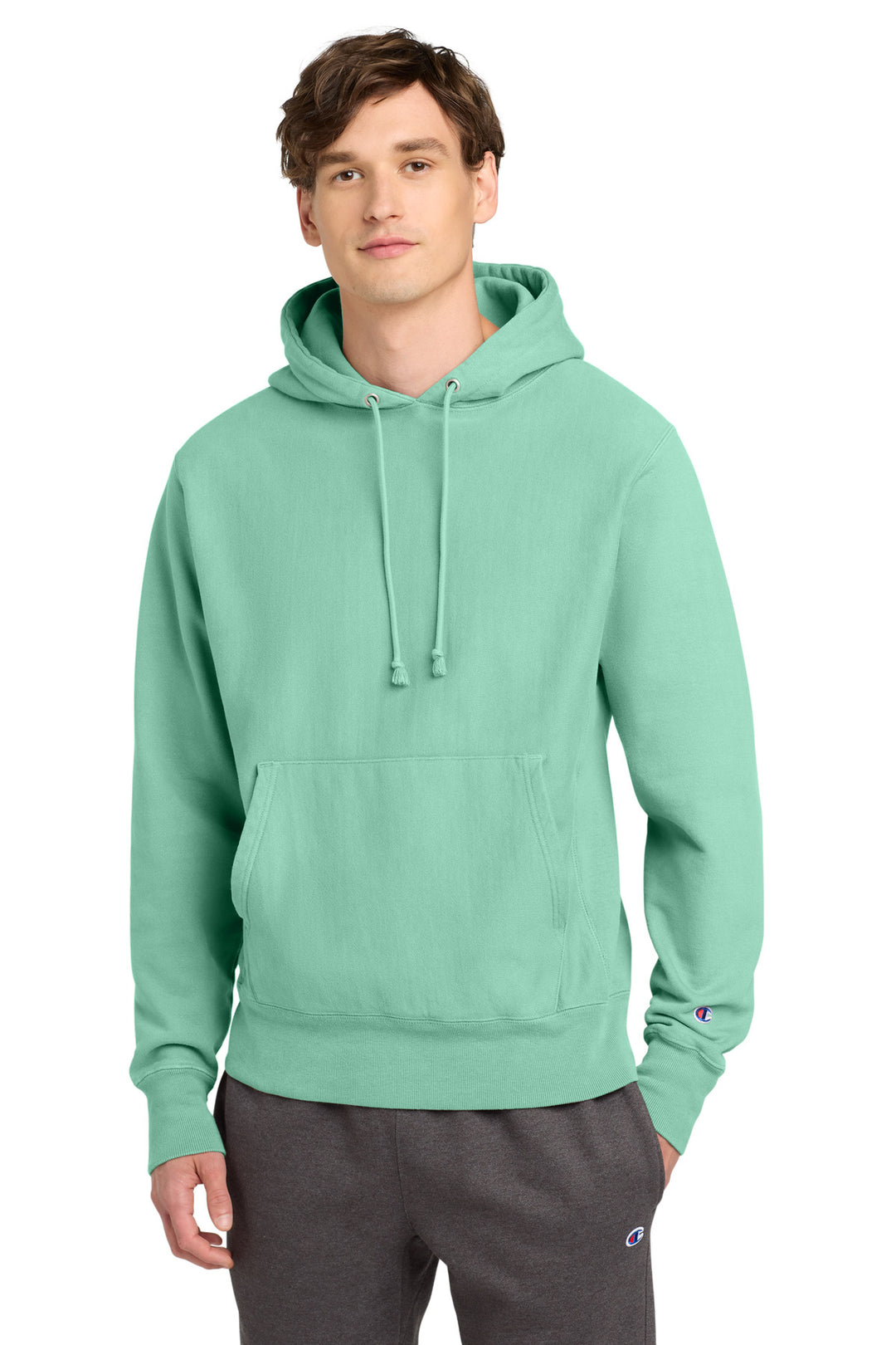 Champion Reverse Weave    Garment-Dyed Hooded Sweatshirt